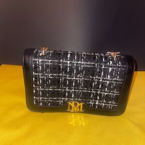 NWT BADGLEY MISCHKA PURSE
